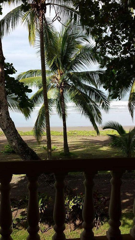 Delfin Beach Front Resort Esterillos Exteriör bild